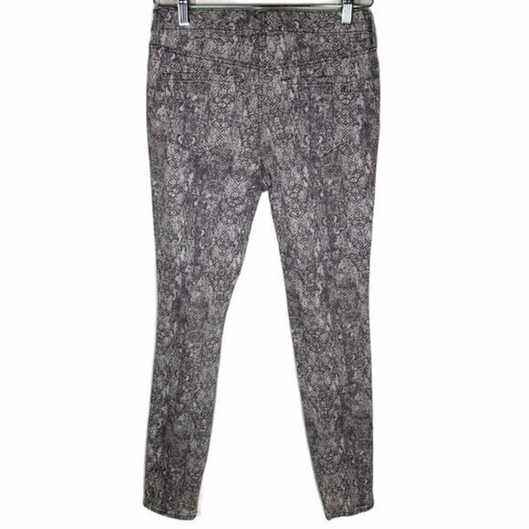 Jessica Simpson Kiss Me Super Skinny Jeans Gray Snakeskin Print Size 26 - Picture 5 of 11